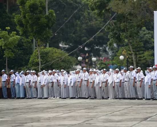 Kualitas Udara Membaik, SMA Sederajat di Riau Kembali Masuk Sekolah