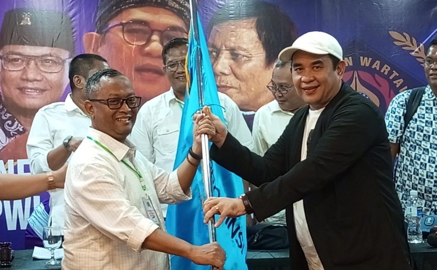 Duet Saibansah dan Parna Pimpin PWI Kepri Sisa Masa Bakti 2025-2028