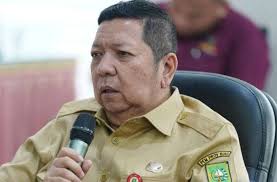 Gubernur Riau Tunjuk 4 Pejabat Baru Jadi Plt di Sejumlah OPD