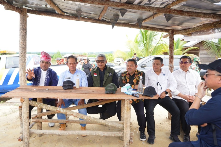 Menteri LH Tinjau TNTN, Pemerintah Siapkan Solusi Damai, Data Warga Jadi Kunci Restorasi