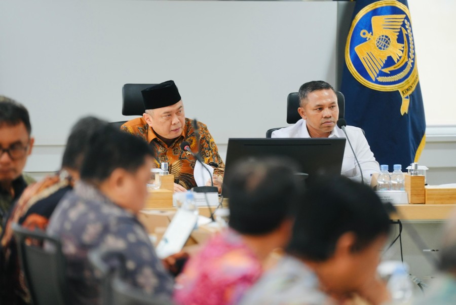 Riau Desak Pusat Percepat Proyek Konektivitas, Bandara Baru hingga Jalur Kereta Barang