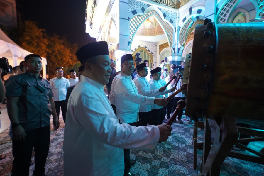 Pj Gubri Gelar Takbiran Idul Adha 1445 H Bersama Warga Pekanbaru
