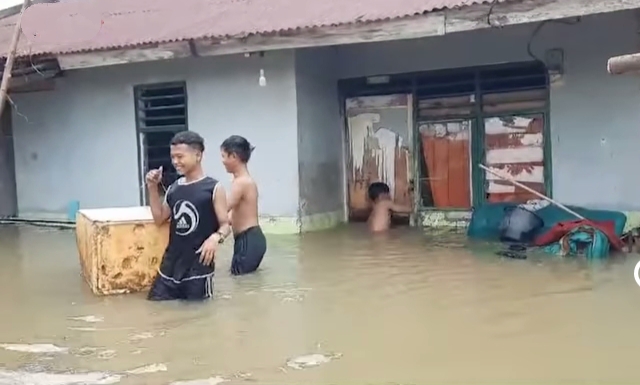 Akibat Banjir, 29 SMA di Riau Terapkan Belajar Secara Daring