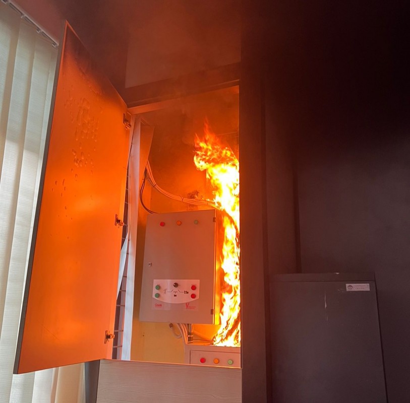 Kantor Bawaslu Riau Terbakar, Api Diduga dari Trafo