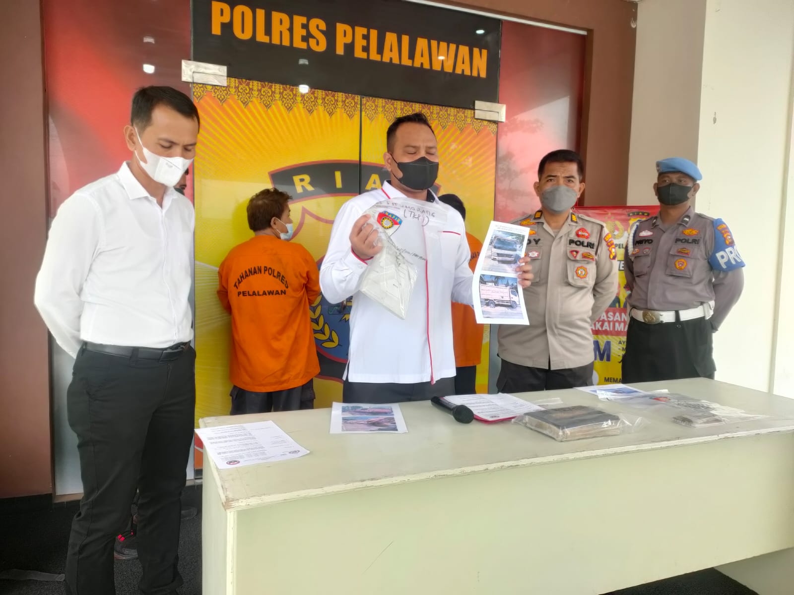 Setahun Beroperasi, Dua Pelaku Tambang Ilegal Tanah Urug Diringkus Polisi