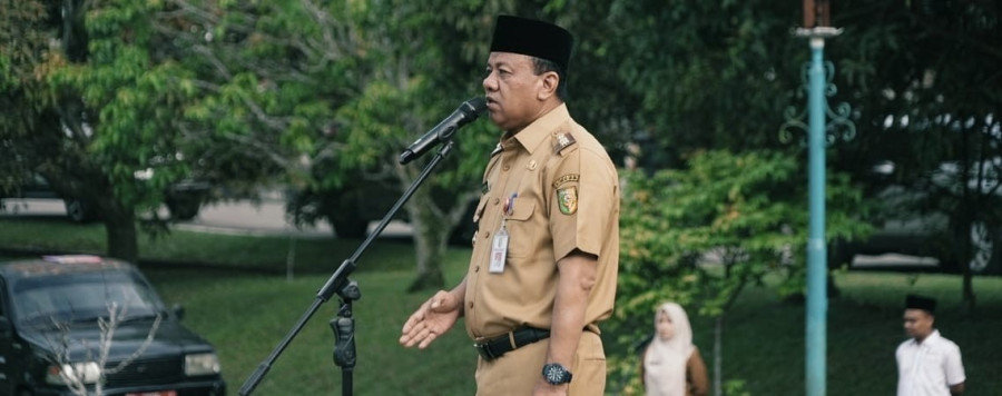 Apel Perdana Setelah Cuti, Bupati Kuansing Ajak ASN Tingkatkan Etos Kerja