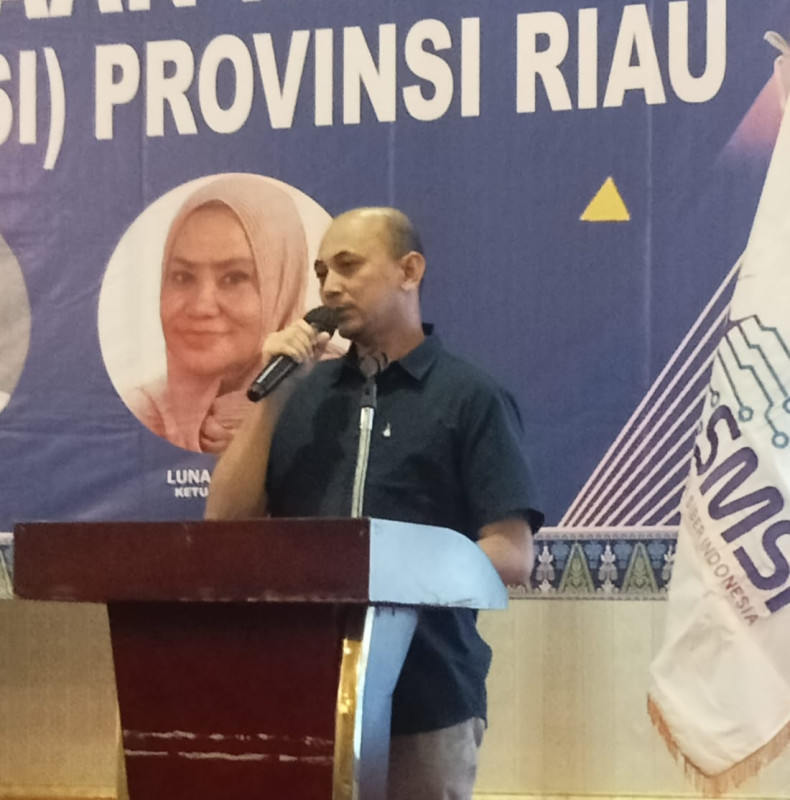 Kadiskominfotik Riau Resmi  Buka Workshop SEO Media Perusahaan Pers SMSI Riau