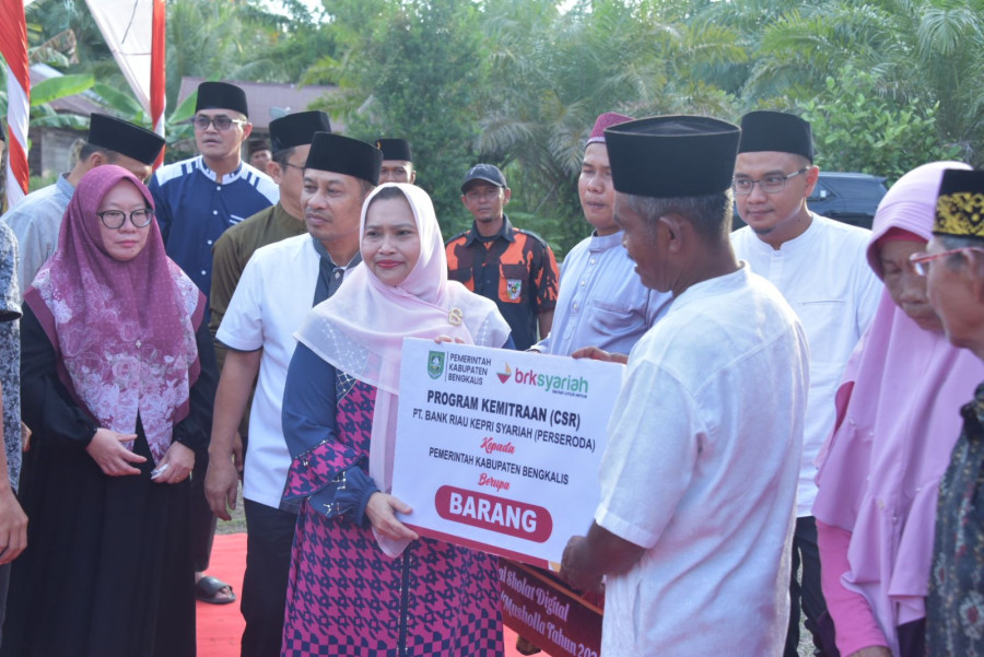 Safari Ramadhan di Siak Kecil, Bupati Kasmarni Sampaikan Program Pembangunan