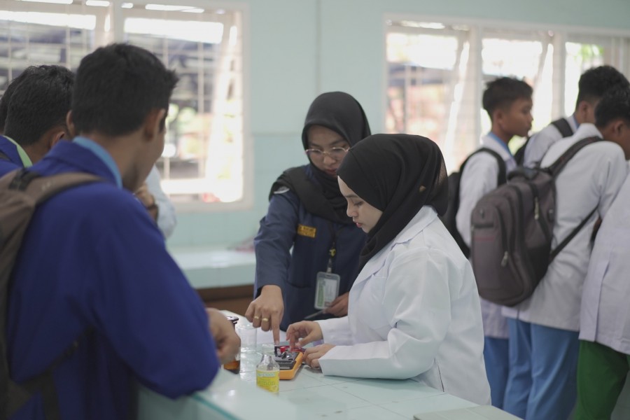 Program Chemistry Explorace Tentative  UIR Bersama UTP Libatkan Siswa SMK