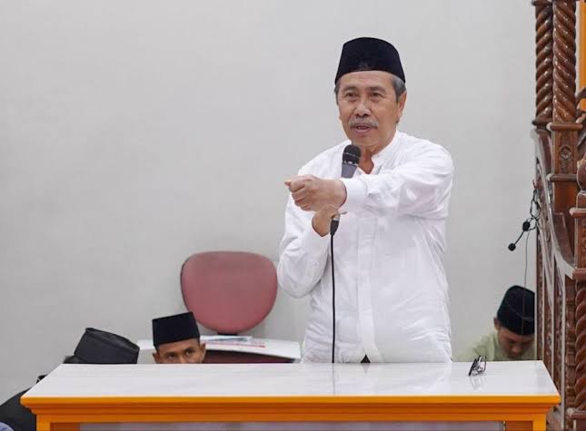 Gubri Jalani Ibadah Umrah, Wagubri Edy Natar Jadi Plh Kepala Daerah
