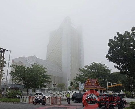 Cuaca Buruk, Jarak Pandang Pekanbaru Sempat Alami Penurunan
