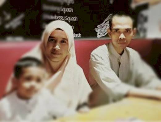 Mantan Istri UAS Jualan Rendang, Begini Sambutan Netizen