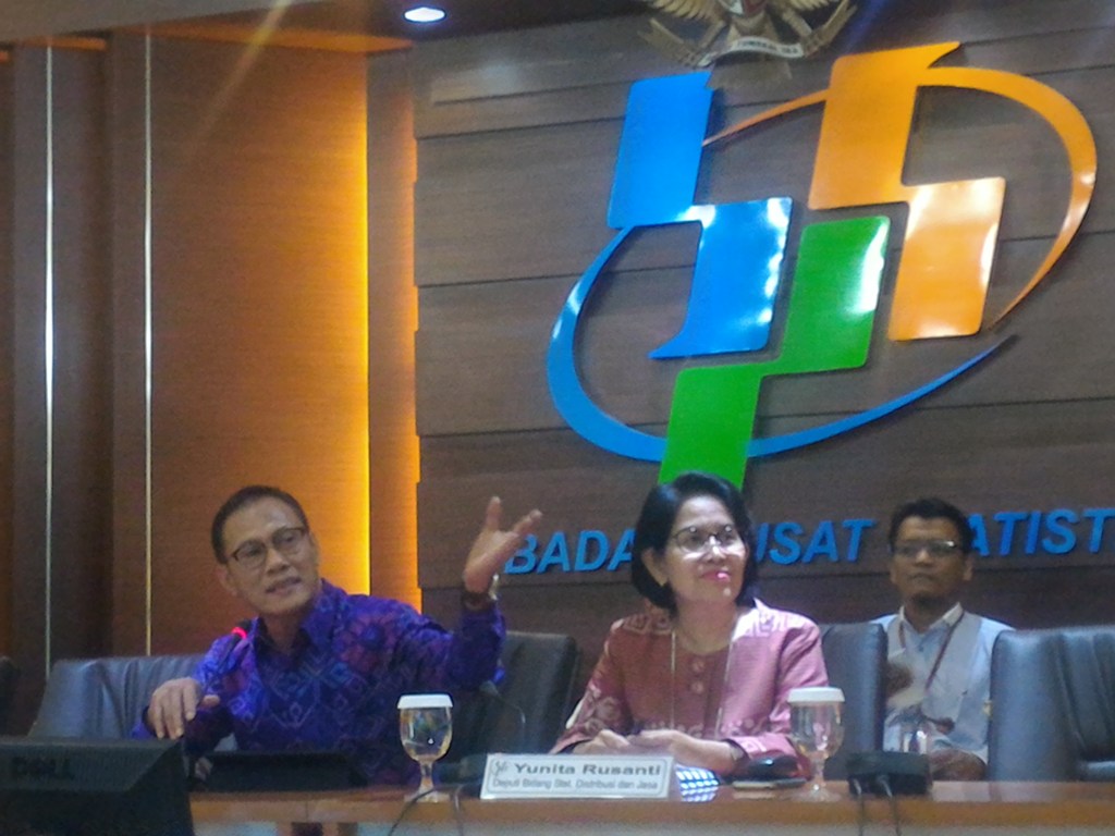 Nilai Impor pada September 2018 turun 13,18 persen