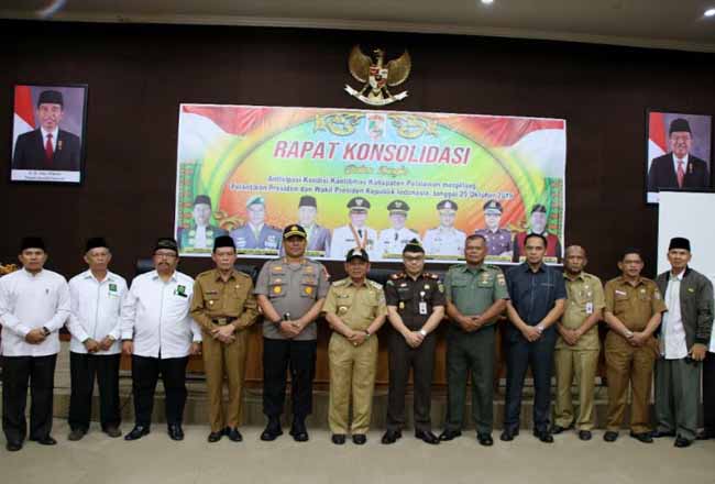 Jelang Pelantikan Presiden dan Wakil Presiden, Bupati HM Harris Gelar Rapat Konsolidasi