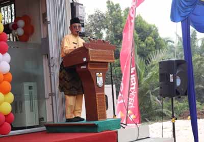 Bupati Harris Resmikan Kantor Kas Bank Riau Kepri di Teluk Meranti