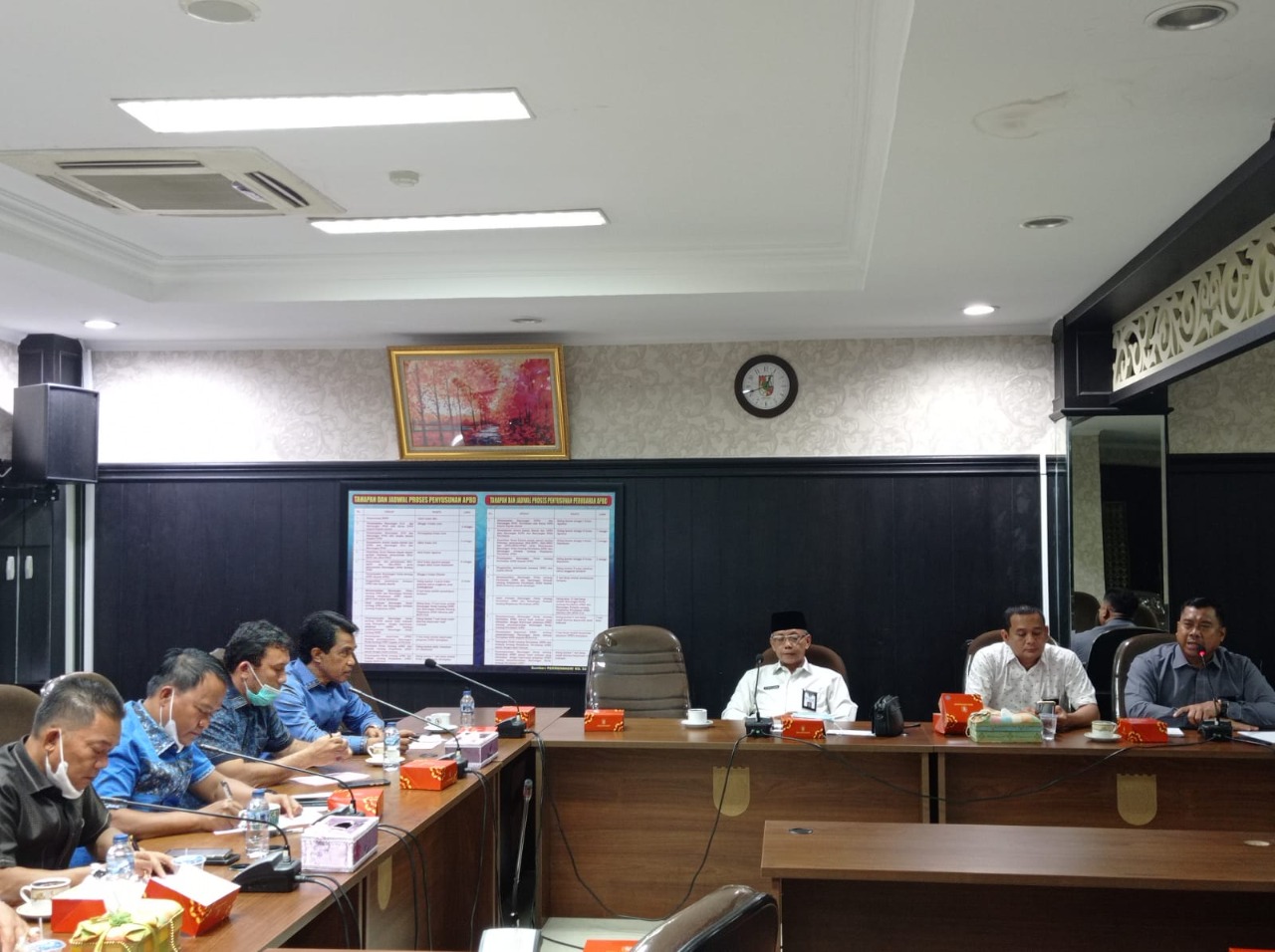 Bahas Persiapan PPDB, Komisi III DPRD Pekanbaru Rapat dengan Kemenag dan Kepala Sekolah Madrasah