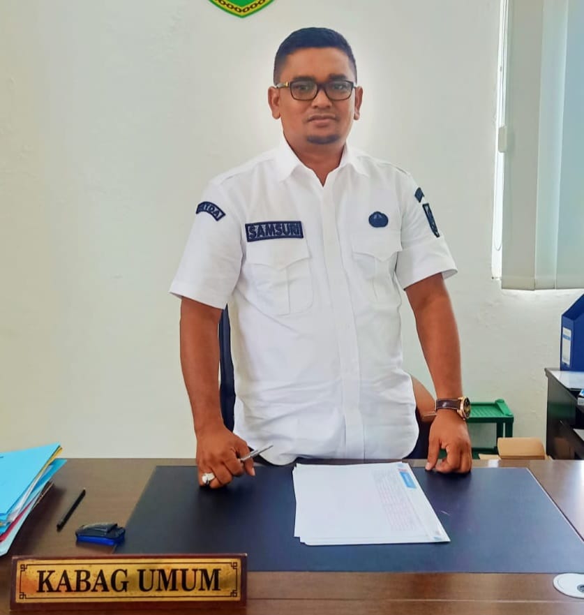 Kursi Pijit Bupati dan Wabup Rohil Senilai Rp200 Juta Disorot, Samsuri : Dari Pada Panggil Tukang Pijit