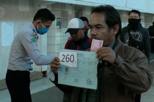 Jokowi Perpanjang BLT Dana Desa, Tapi Nilainya Turun