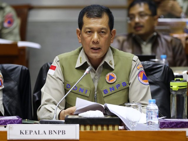 Cegah Penularan Corona, Jokowi Minta Pabrik Disidak!