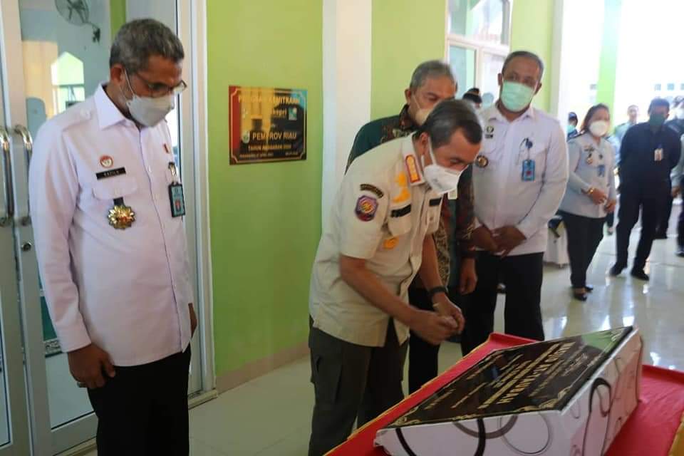Resmikan Mesjid At-Taubah di Lapas Rumbai, Gubri Sebut Amanah Menkumham