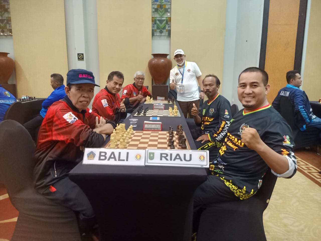 Cukur Bali 2,5, Tim Catur PWI Riau Pimpin Papan Atas Porwanas XIII