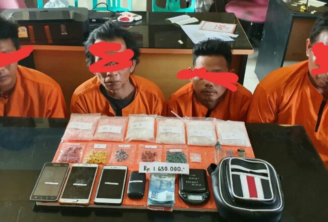 Miliki 572 Gr Sabu dan 176 Pil Ekstasi, 4 Orang Pria di Inhil Diamankan Aparat
