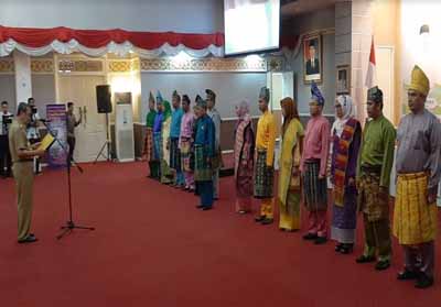 drh Chaidir Dilantik Jadi Ketua Dewan Perpustakaan Riau
