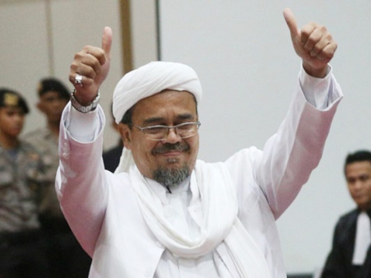 Habib Rizieq akan Taat Hukum Kalau Kerumunan Pendukung Gibran Juga Ditindak 