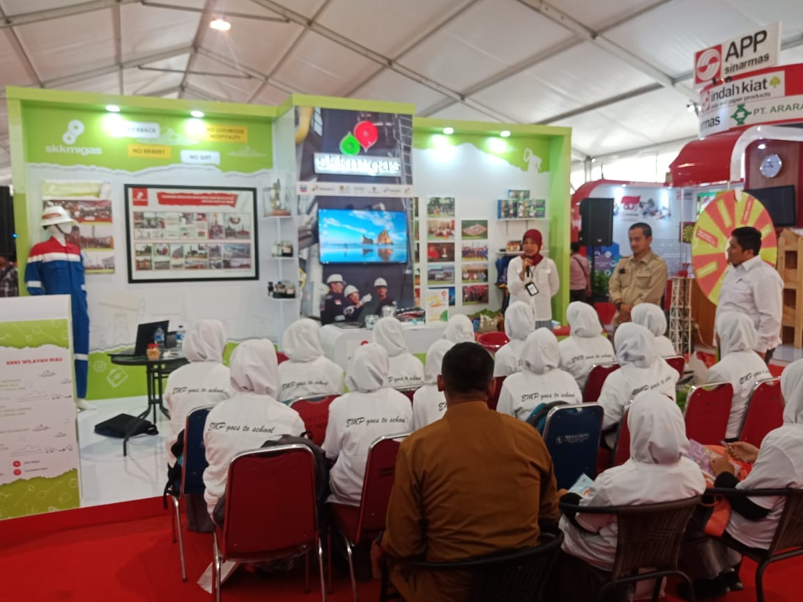 SKK Migas Raih Juara II Stan Terbaik Riau Expo 2018