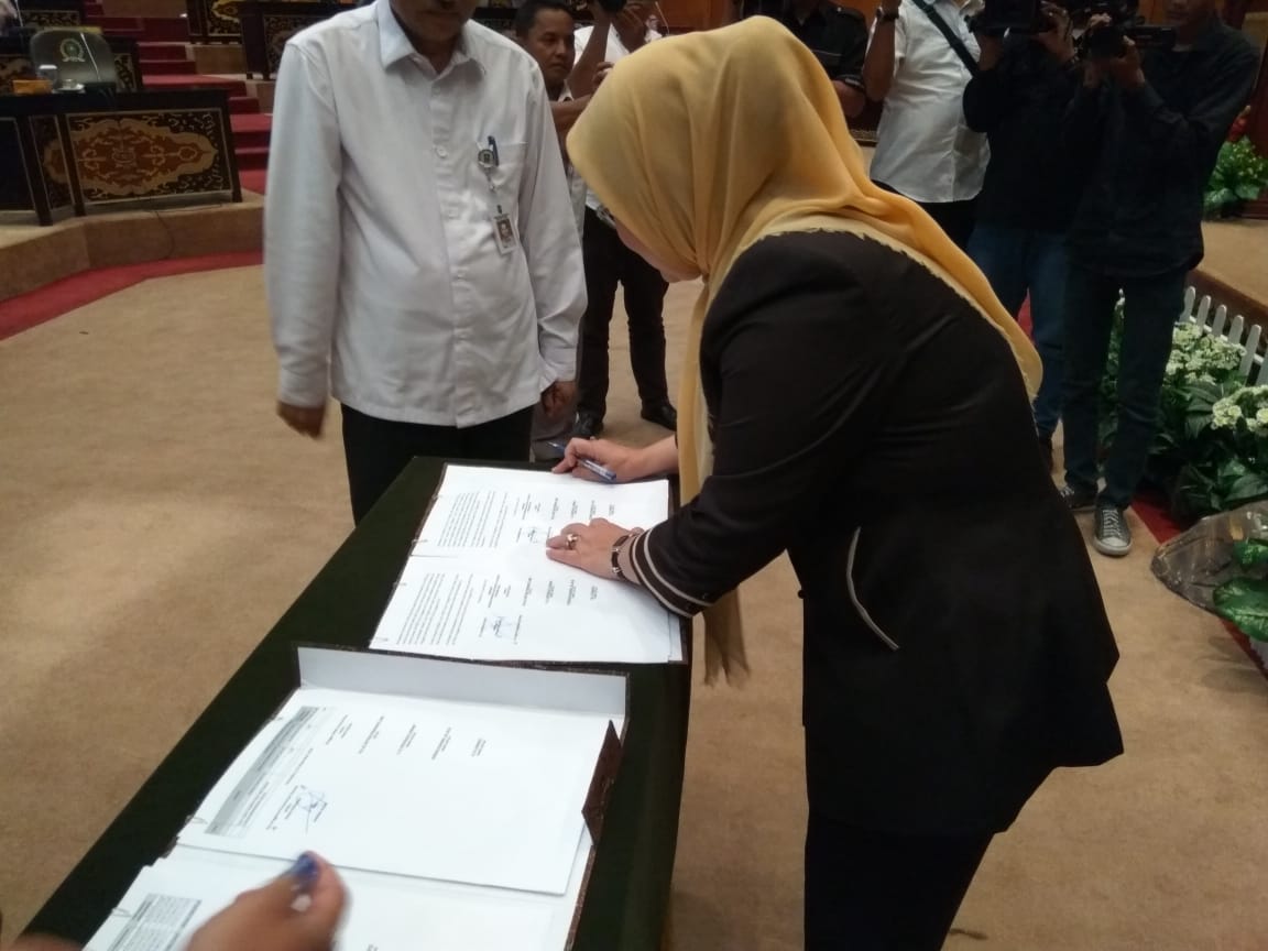 DPRD Pemprov Riau akhirnya sepekati penandatanganan MoU KUAPPAS APBD 2019 senilai Rp9,135 Triliun 