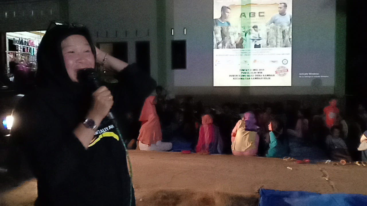 Yayasan PKBM Adakan Nonton Bareng Film ABC Dipohon Karet Karya Anak Negeri Melayu Rokan Hulu 