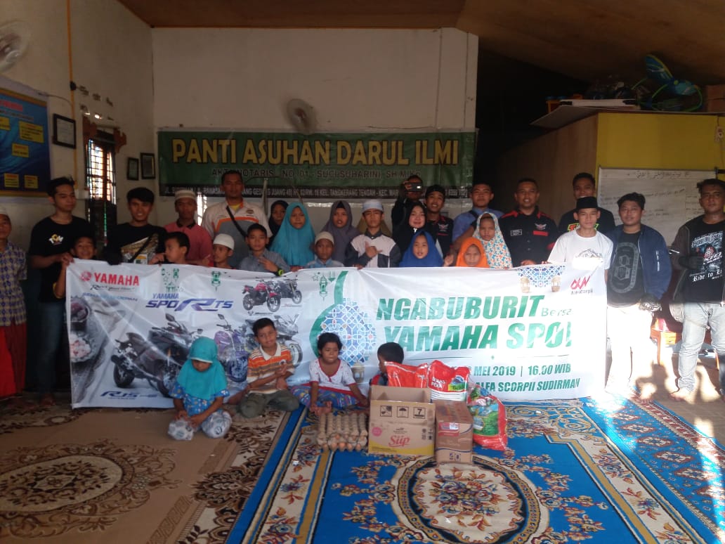Ngabuburit Bersama Yamaha Sport, Berbagi Takjil hingga Sambangi Panti Asuhan Serahkan Sembako
