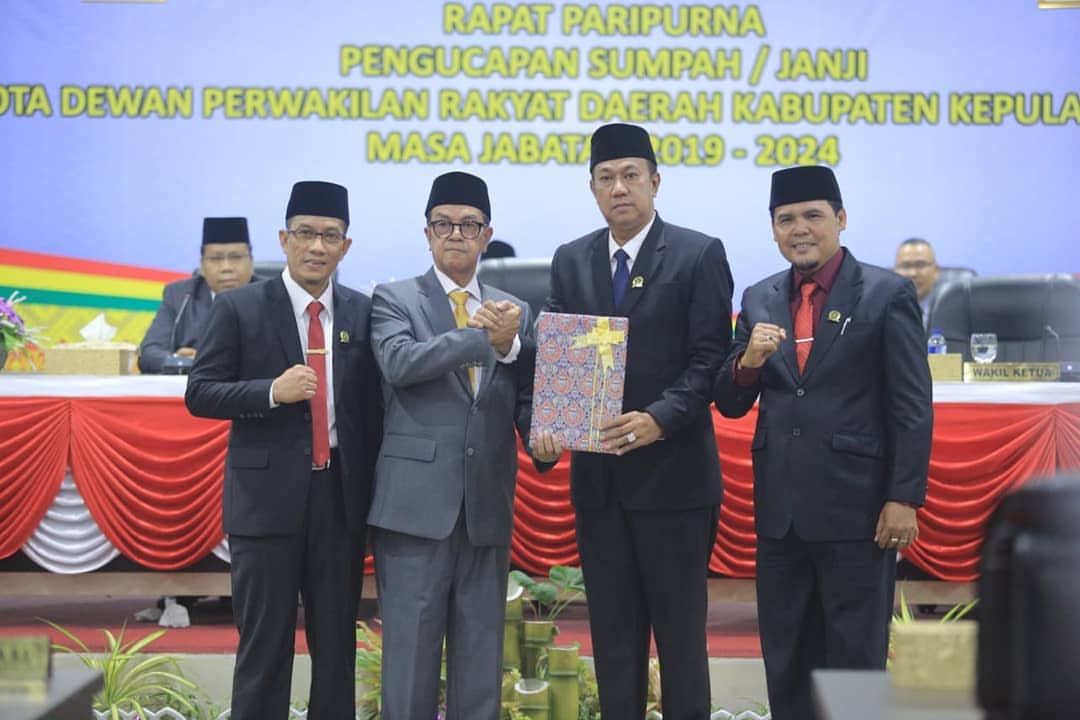 Resmi Dilantik, 30 Legislator Meranti Siap Emban Amanah Rakyat