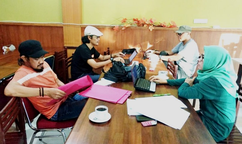 Bayu Aji, Ahmad Ijazi, dan Monda Juara Lomba Sastra Siak