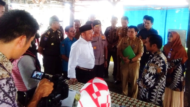 Bupati Kampar Bersama Kapolres Tinjau Pelaksanaan Pilkades Serentak disejumlah TPS