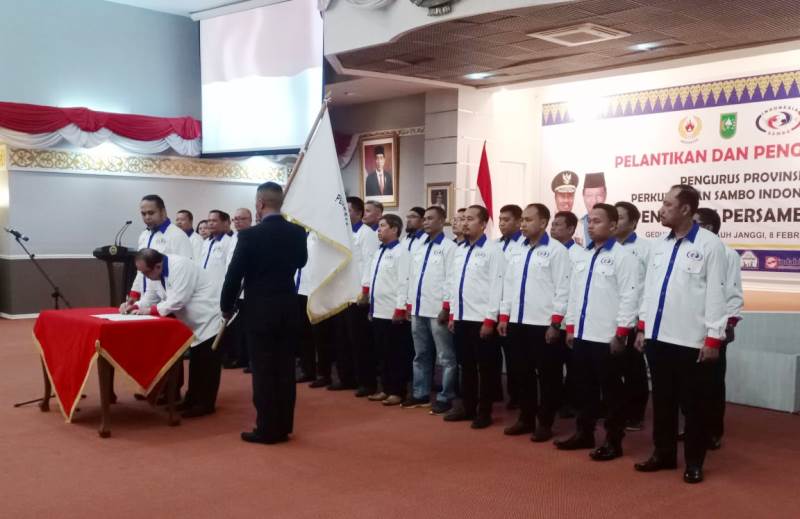 Disaksikan Gubernur Riau, Krisna Bayu Lantik Pengurus Persambi Riau