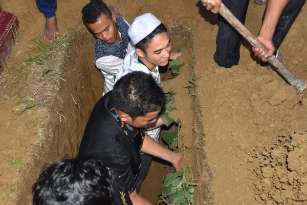 Defri LIDA Pulang Kampung Berikan Penghormatan Terakhir kepada Sang Adek