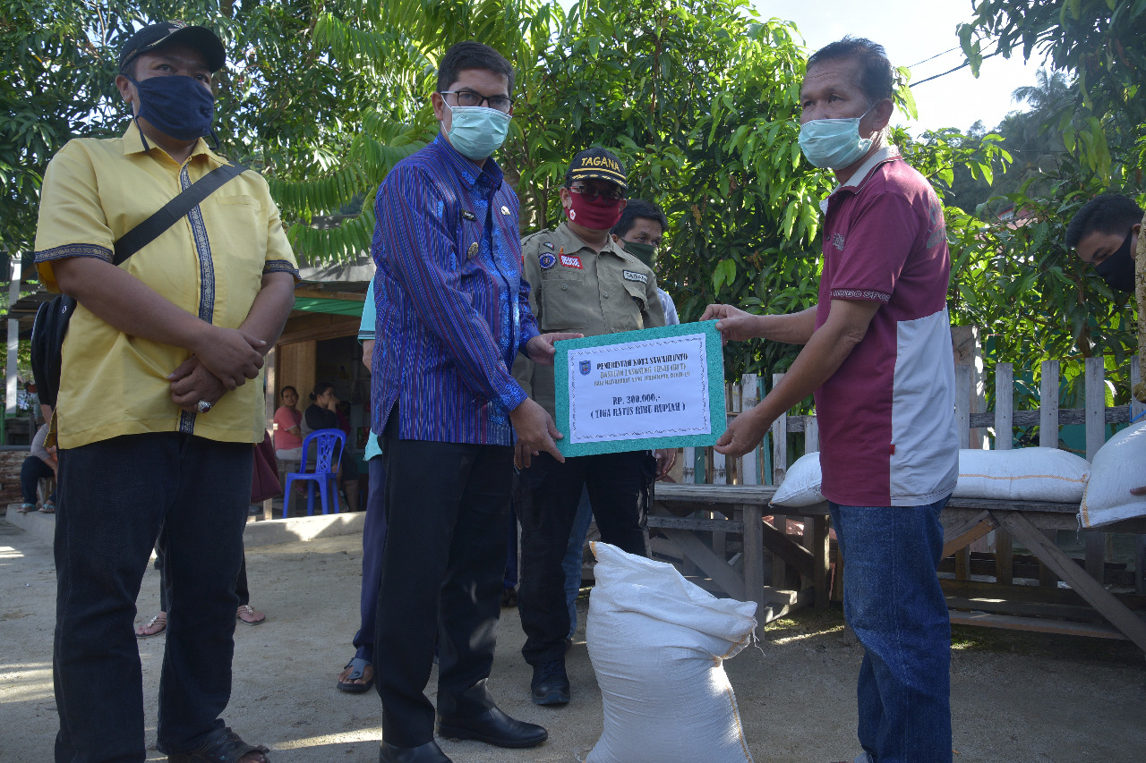 5.000 KK Terdampak Corona Di sawahlunto Dapat Bantuan Beras