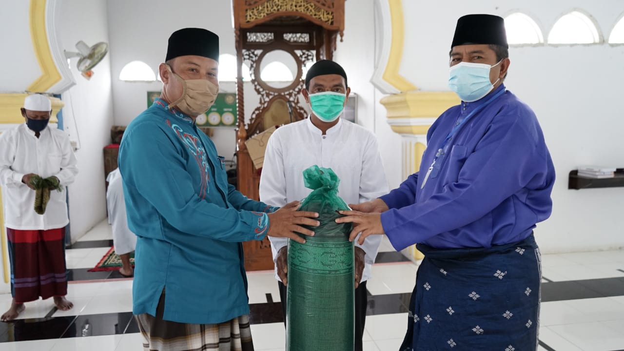 Shalat Jumat di Mesjid Al-Falah, ini pesan Bupati Alfedri ke jamaah di Masa Pandemi Corona