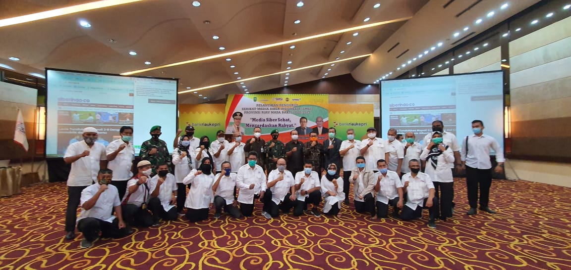 Pengurus SMSI Riau Masa Bakti 2020-2025 Resmi Dilantik
