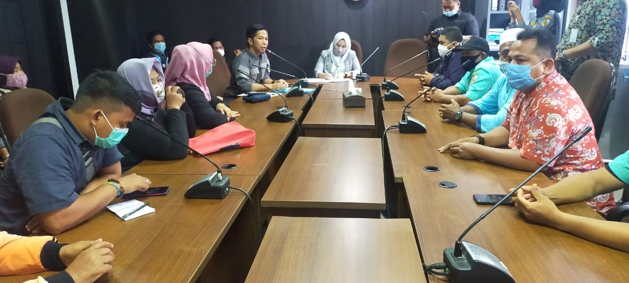 Kadis LHK Putuskan Kontrak Kerja 318 THL Via WA, Komisi I DPRD Pekanbaru Bertindak