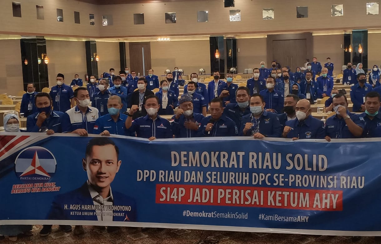 Demokrat Se-Riau Beri Stempel Darah Untuk AHY Sebagai Tanda Setia