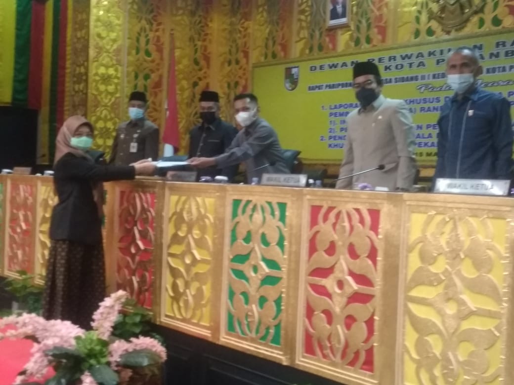 Perdana, DPRD Pekanbaru Sahkan 2 Perda Sekaligus