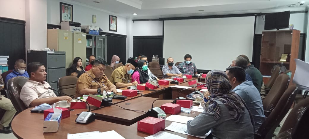 Hearing, Kadis LHK Beberkan Polemik Baru Pengangkutan Sampah
