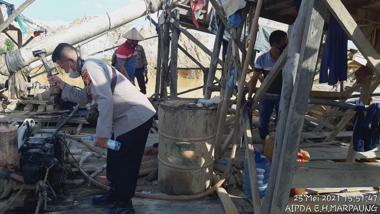 Polsek Singingi Hilir Tertibkan 3 Unit Peti di Desa Koto baru