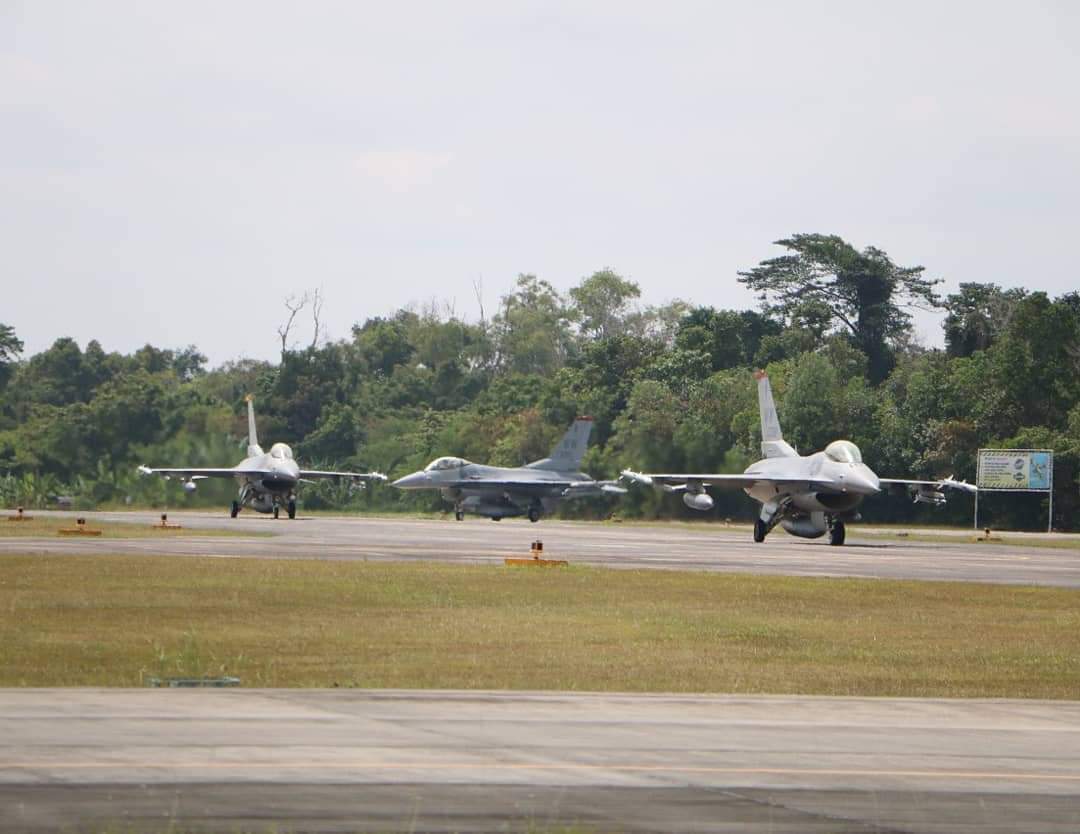Latihan Manuver F-16 TNI-AU dan Amerika Awali Terbang Pengenalan