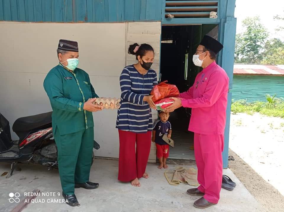 Mantap ! ASN Sialang Rampai Sisihkan Gaji Bantu Warga Terdampak Pandemi