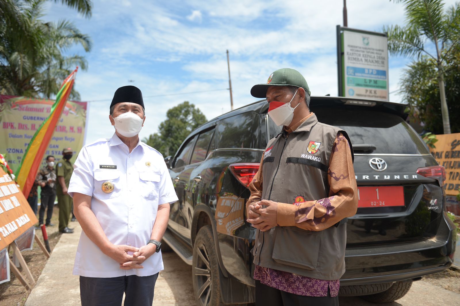 Gubri dan Ayat Cahyadi Tinjau Desa Ekonomi Syariah Rimba Makmur Tapung Hulu di Kampar
