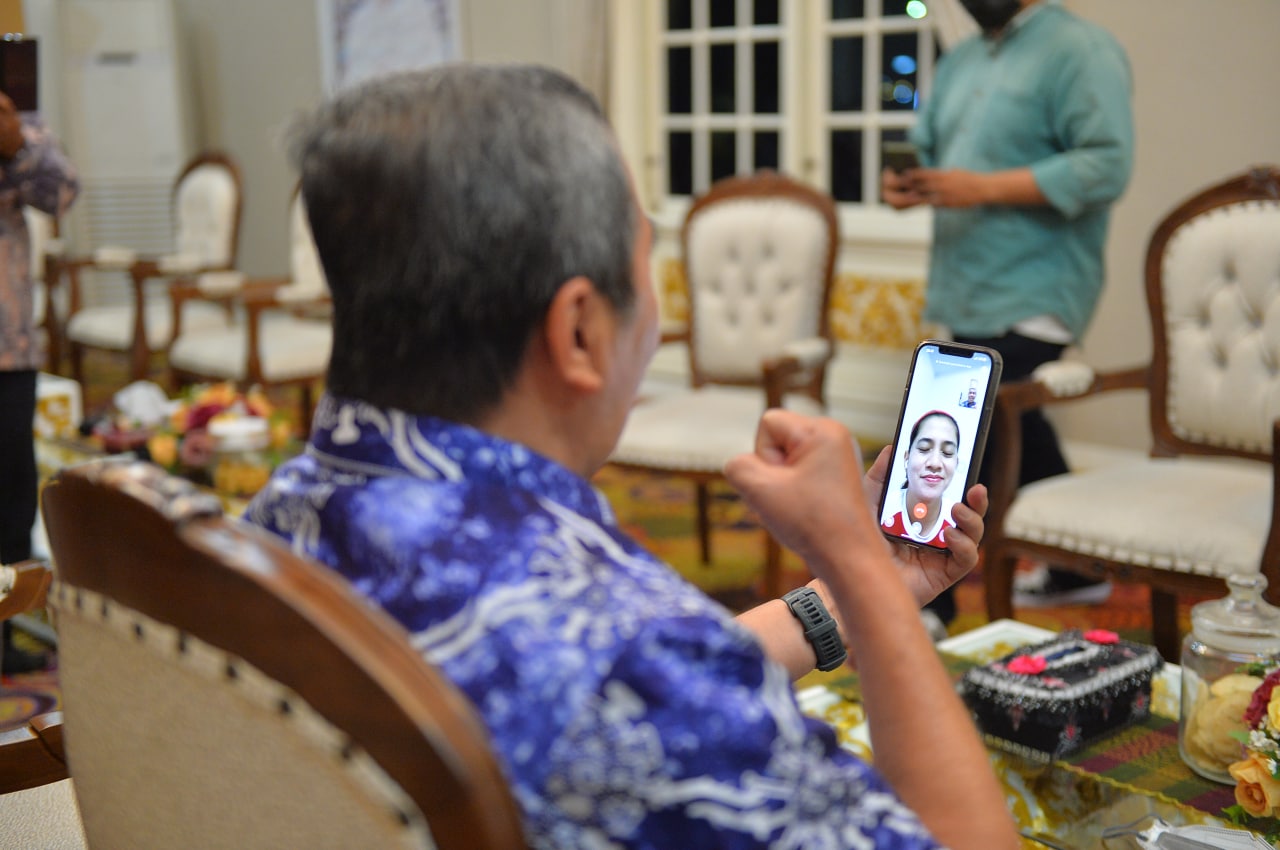 Gubernur Riau Video Call Leani Ratri Oktila Peraih Dua Emas Paralimpiade Tokyo