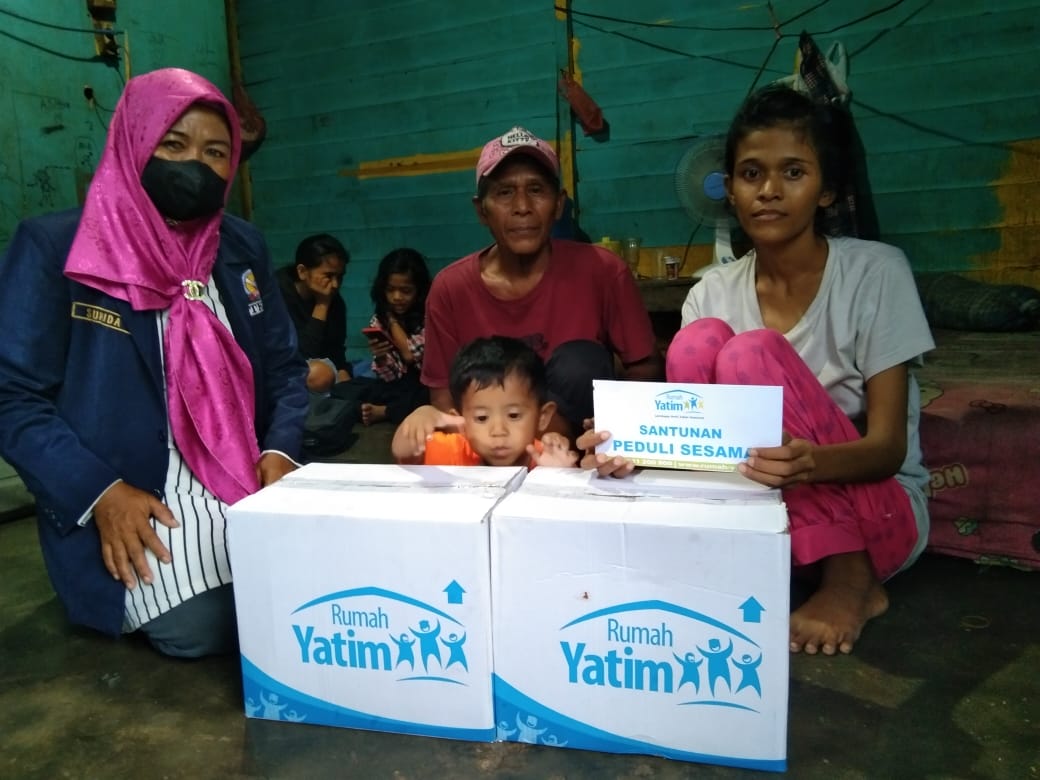 Rumah Yatim Riau Bantu Ringankan Beban Pipih, Ibu Tunggal Penderita TBC 